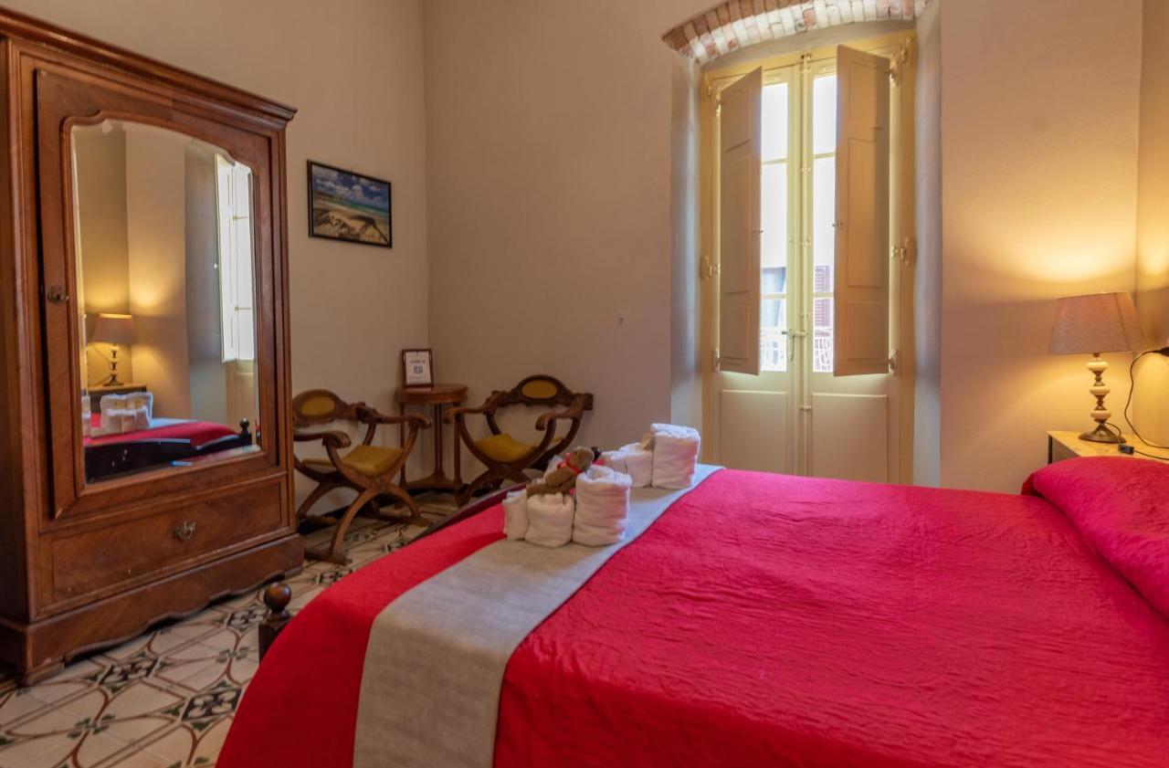 Bed and Breakfast Domo Sa Barra SantʼAntìoco Exterior foto